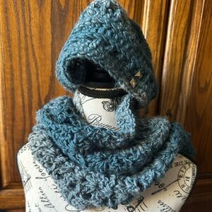 Hat and scarf set - wool blend